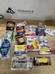 Assorted Batteries Lot Box — Photo 1