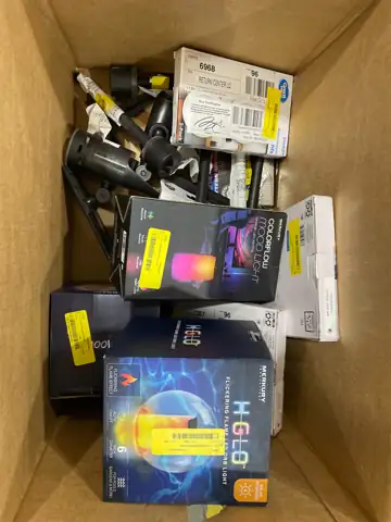 Assorted Lights Lot Box — Photo 1