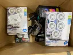Assorted Lights Lot Box — Photo 3