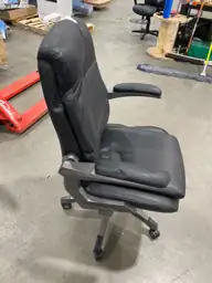 La-Z-Boy Manager Office Chair — Photo 4