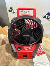 Milwaukee M18 16 in. H… — Photo 4