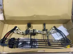 Bear Vast RTH Compound Bow… — Photo 3