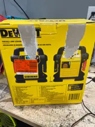 DEWALT 1600 Peak Amp Jump… — Photo 3