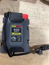 EverStart 400W Inverter — Photo 3