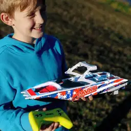 Hyper Toy Company Pavati 2.0 RC Wakeboard Boat 1:18 Scale with Remote ...