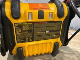 DEWALT Portable Power 2000 Peak… — Photo 3