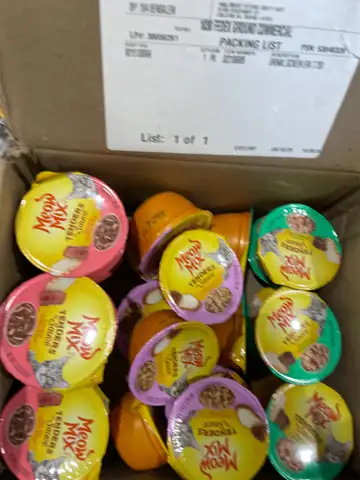 Meow mix 24 cups cat… — Photo 1