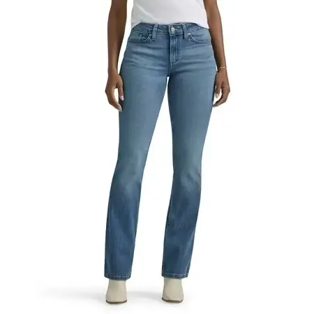 Lee Women's Legendary Bootcut Jean — Photo 1