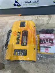 DEWALT 3-Way 1000-Watt Power Inverter… — Photo 4
