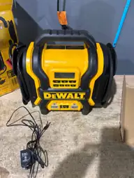 DEWALT 2000-Peak Amp Portable Jump… — Photo 6