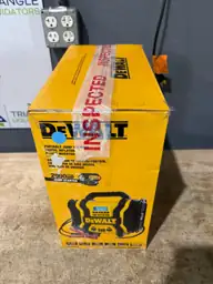 DEWALT 2000-Peak Amp Portable Jump… — Photo 7