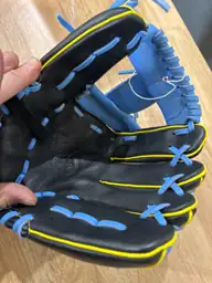 Wilson a550 glove — Photo 3