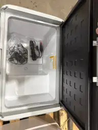 Car Refrigerator, 2 cu ft,… — Photo 4