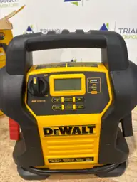 DEWALT 1600 Peak Amp Jump… — Photo 3