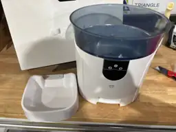 7-Light PetConnect Automatic Pet Feeder… — Photo 3