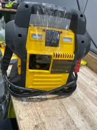 DEWALT 1600 Peak Amp Jump… — Photo 4