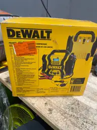 DEWALT 2000-Peak Amp Portable Jump… — Photo 3