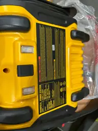 DEWALT 2000-Peak Amp Portable Jump… — Photo 5