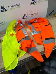 Variety Milwaukee safety vests — Photo 1
