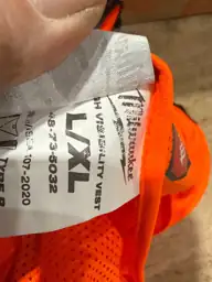 Variety Milwaukee safety vests — Photo 2