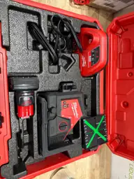 Milwaukee M12 3 beam Self… — Photo 4
