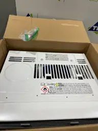Midea MAW05M1YWT-E 5,000 BTU Room… — Photo 4