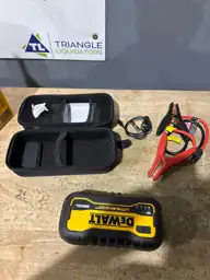 DEWALT 2500 Peak Amp Lithium… — Photo 3