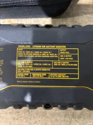 DEWALT 2500 Peak Amp Lithium… — Photo 4