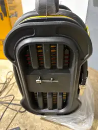 DEWALT 2000-Peak Amp Portable Jump… — Photo 5