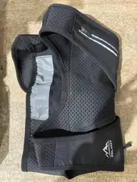 Zelvot Unisex Running Vest, Adjustable… — Photo 3