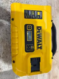 DEWALT DXAELJ18C 1800 Peak Amp… — Photo 6