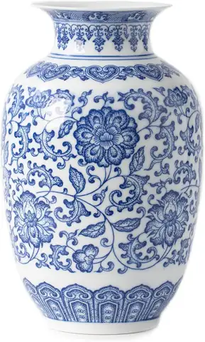 Blue and White Chinoiserie Porcelain… — Photo 1