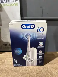 Oral-B iO Limited Rechargeable Toothbrush,… — Photo 3