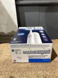 Oral-B iO Limited Rechargeable Toothbrush,… — Photo 6