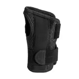 Mueller Sports Medicine Green Fitted… — Photo 2
