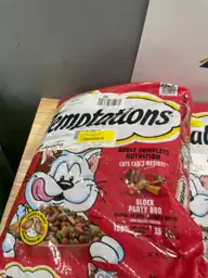Temptations Adult Dry Cat Food… — Photo 3