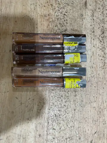 Neutrogena Cream Concealers — Photo 1