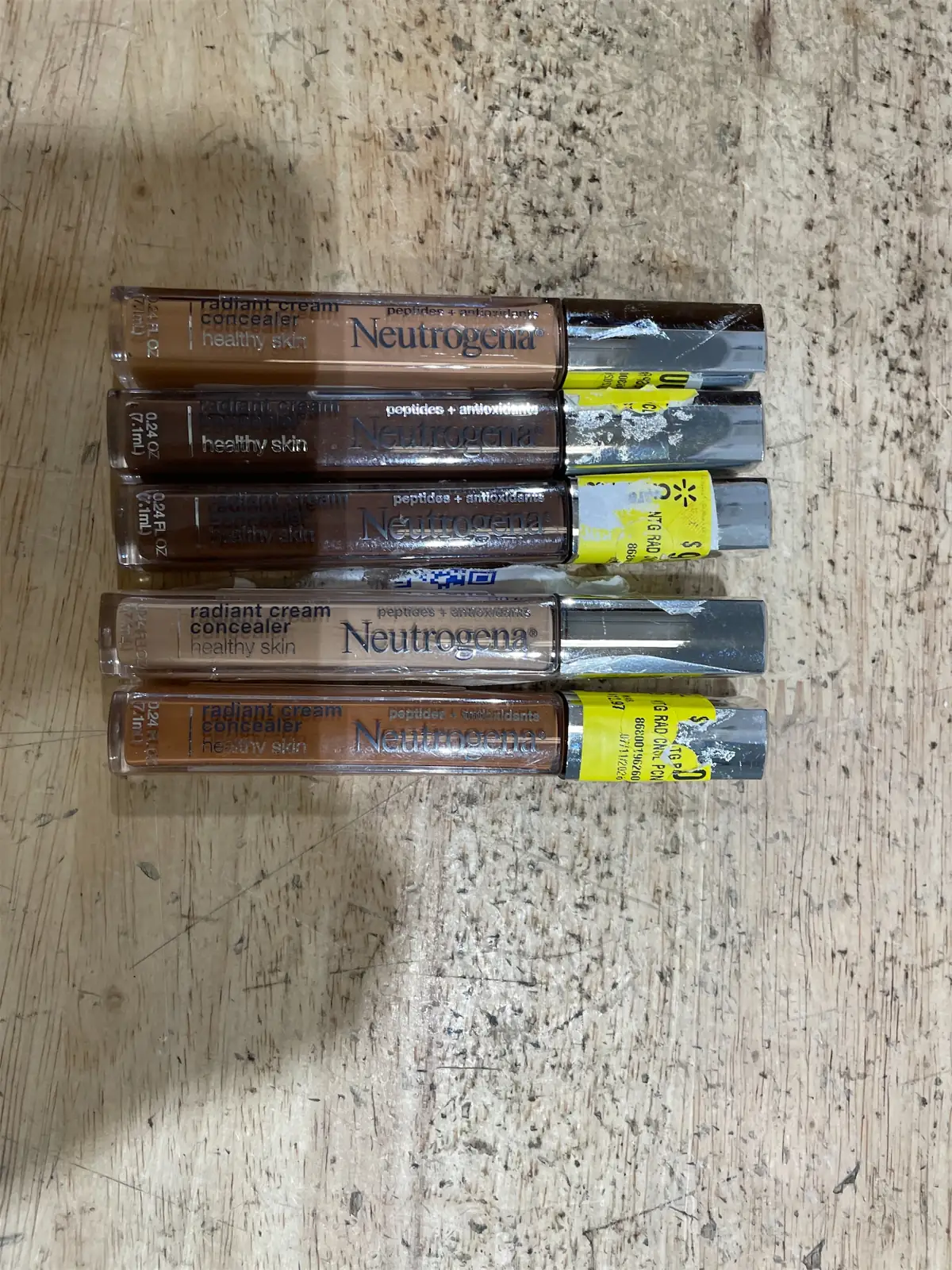 Neutrogena Cream Concealers — Photo 1