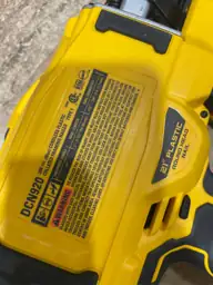 DeWalt 20V MAX Cordless 21… — Photo 5