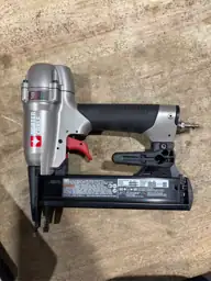Pneumatic 18-Gauge 1-1/2 in. Narrow… — Photo 3
