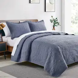 Love's Cabin King Quilt Set,… — Photo 2