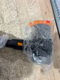 Fiskars Pro IsoCore 8 lb Splitting Maul Steel Handle | Triangle Liquidators