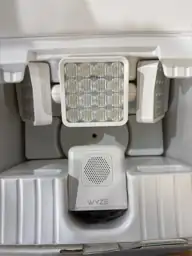 Wired Outdoor Wi-Fi Floodlight Pro… — Photo 5