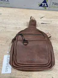 Leresas 7L Sling Bag for… — Photo 4
