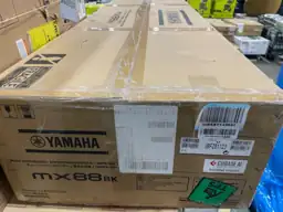 Yamaha MX88 88-Key Weighted Action… — Photo 5