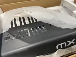 Yamaha MX88 88-Key Weighted Action… — Photo 6
