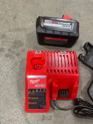Milwaukee M18 Battery String Trimmer — Photo 7