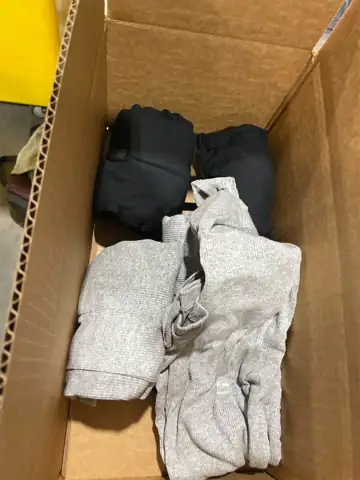 Walmart tank tops lot — Photo 1
