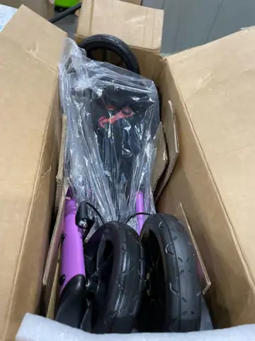 Maxcare Rollator for seniors — Photo 1
