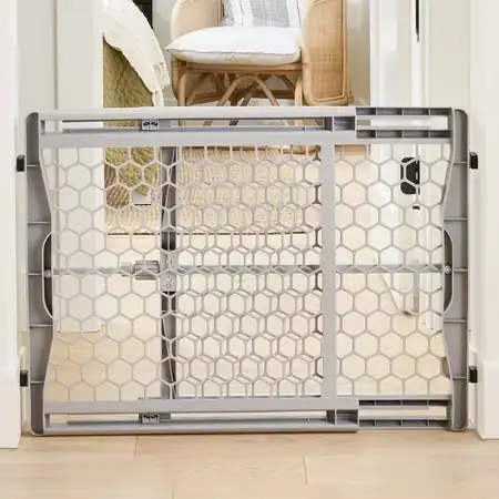 Regalo Expandable Plastic Baby Safety… — Photo 1